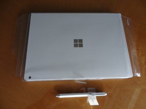 SurfaceBook01